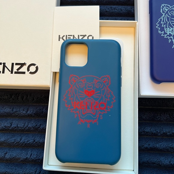 Apple iphone 11 pro case by KENZO - Picture 4 of 6